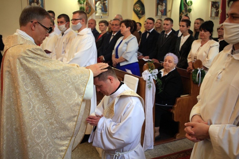 Grodziec. Święcenia kapłańskie ks. Szymona Supela