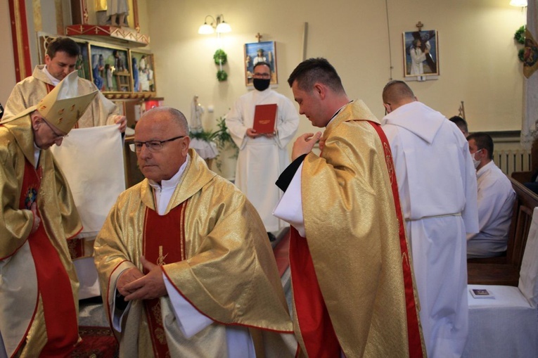 Grodziec. Święcenia kapłańskie ks. Szymona Supela