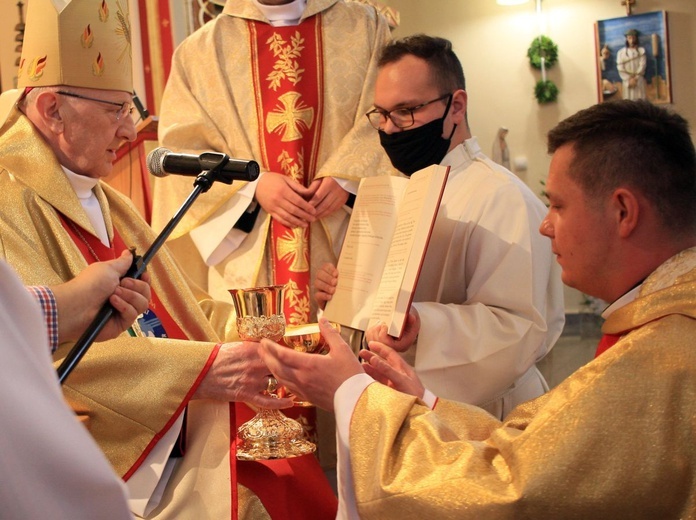 Grodziec. Święcenia kapłańskie ks. Szymona Supela