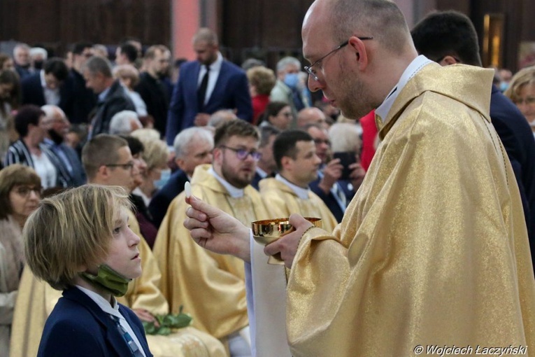 Archidiecezja warszawska ma 20 nowych kapłanów! [GALERIA ZDJĘĆ]
