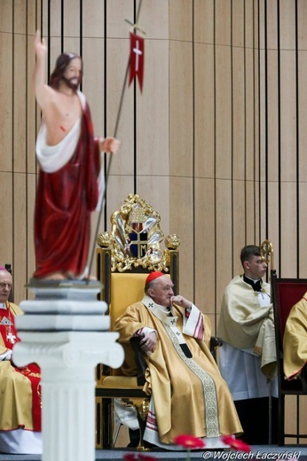 Archidiecezja warszawska ma 20 nowych kapłanów! [GALERIA ZDJĘĆ]