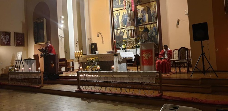 Wigilia Zesłania Ducha Świętego w diecezji świdnickiej