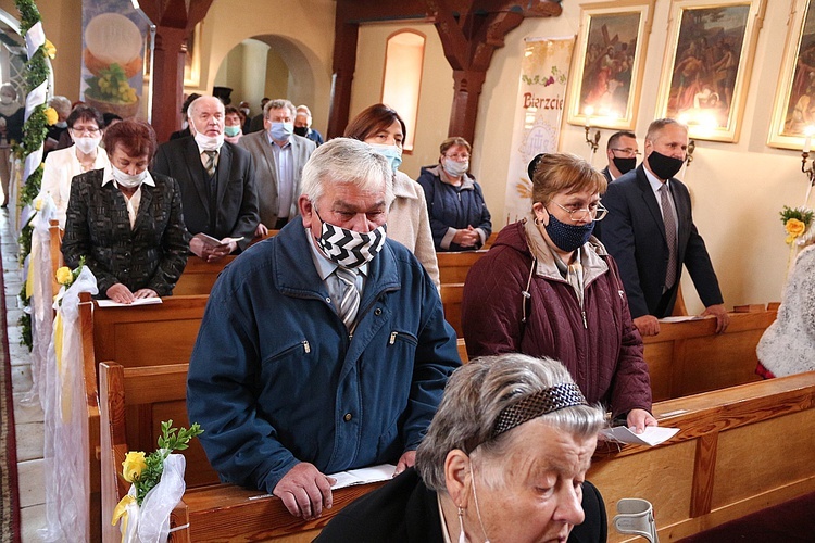 Kępnica. Święcenia kapłańskie ks. Krzysztofa Kurzei