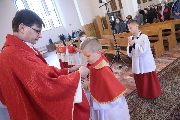 Błogosławieństwo ministrantów w Dobrej