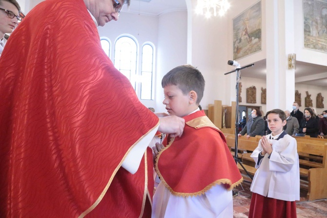 Błogosławieństwo ministrantów w Dobrej