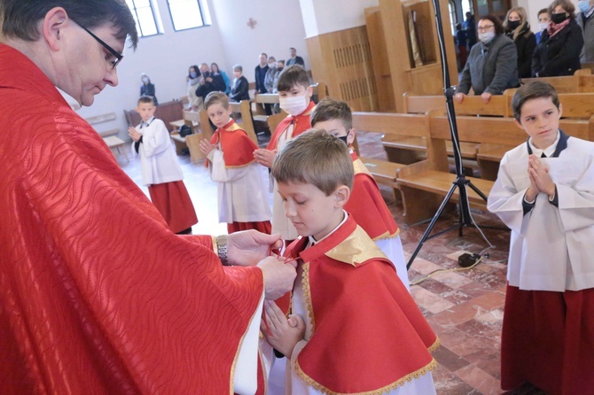 Błogosławieństwo ministrantów w Dobrej