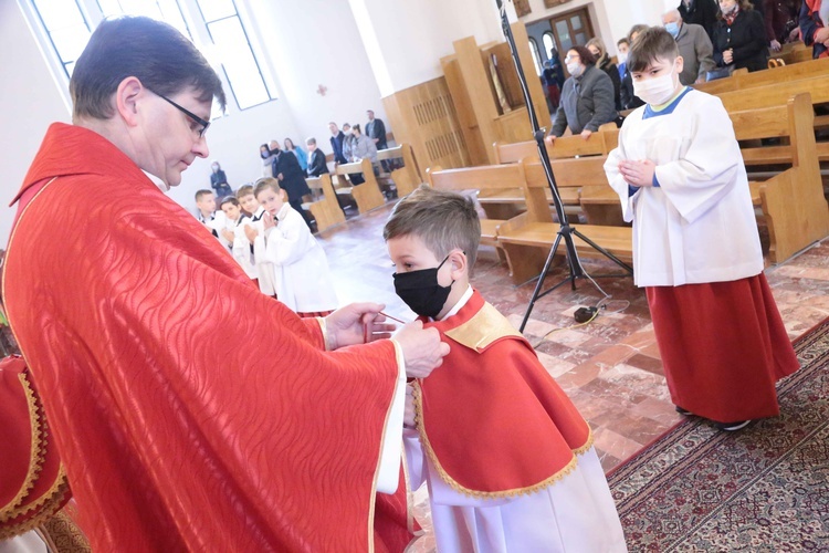 Błogosławieństwo ministrantów w Dobrej