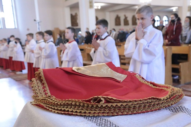 Błogosławieństwo ministrantów w Dobrej