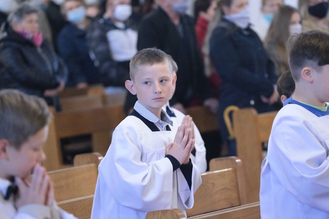 Błogosławieństwo ministrantów w Dobrej