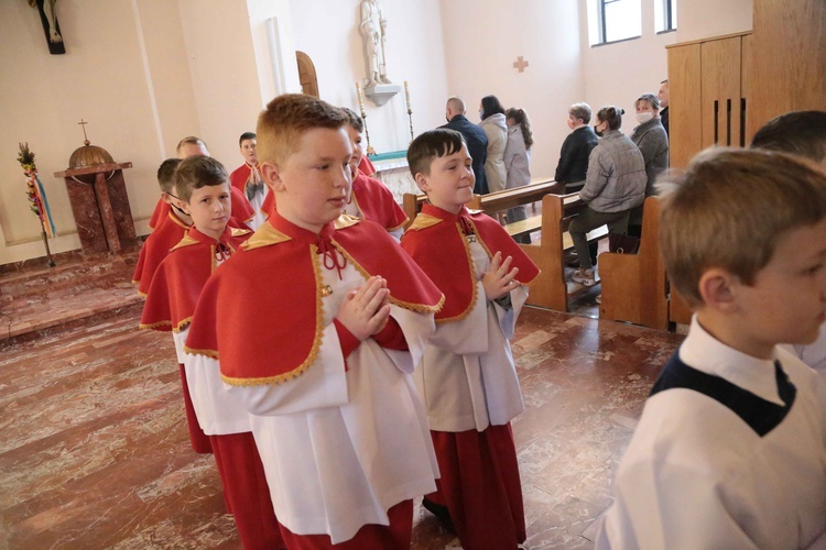 Błogosławieństwo ministrantów w Dobrej