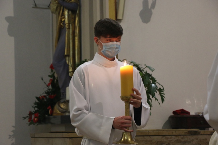 Modlitwa honorowych dawców krwi w parafii Świętej Rodziny