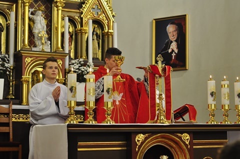 Wigilia Zesłania Ducha Świętego w parafii pw. św. Jerzego i MB Różańcowej