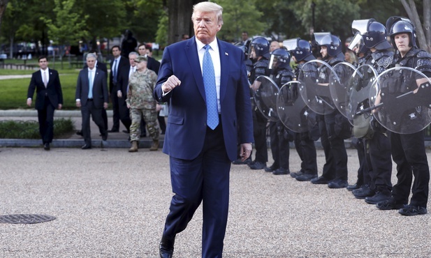 Trump wezwał gubernatorów do wykorzystania sił Gwardii Narodowej