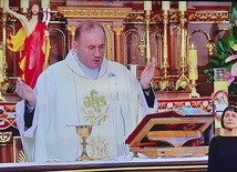 Kapłan w pierwszy piątek miesiąca, kiedy szczególnie oddajemy cześć Najświętszemu Sercu Pana Jezusa, odprawił Mszę Świętą dziękczynną w Łagiewnikach, która była transmitowana na całą Polskę.