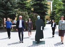 ▲	Zapraszają do udziału (od lewej): Mateusz Kalisz, ks. Krzysztof Dukielski, Małgorzata Kwapisz, Beata  Kurowska i s. Małgorzata Kobylarz.