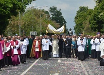 Tegoroczne procesje Bożego Ciała - wokół świątyni 