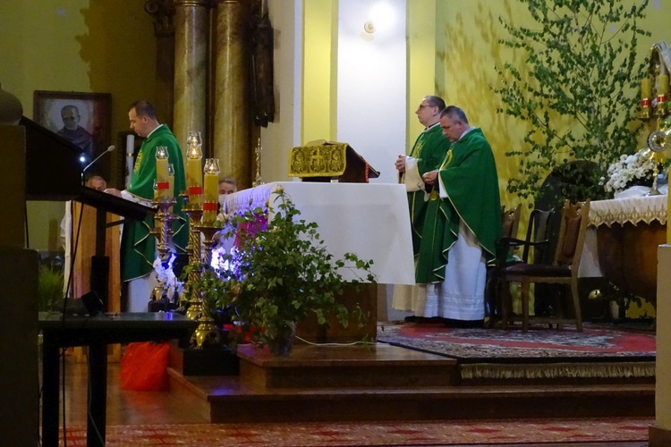 Wschowa. 30 lat kapłaństwa ks. Dariusza Ludwikowskiego