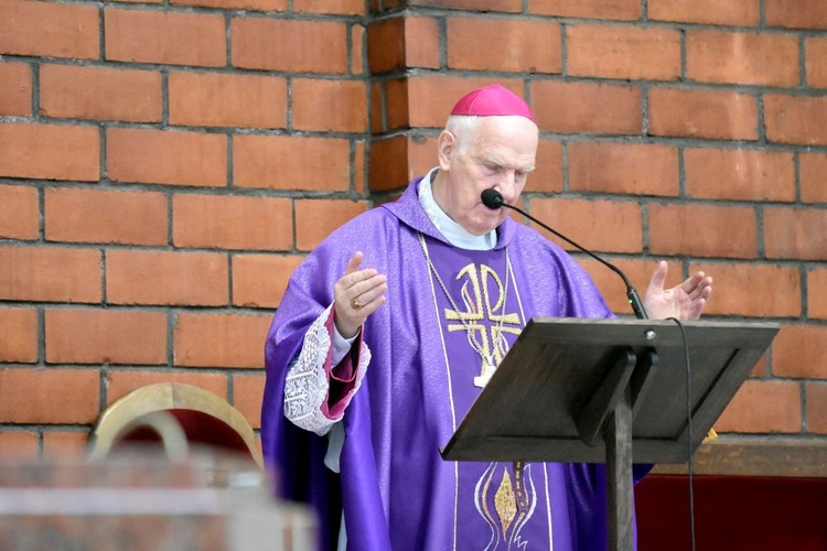 Pogrzeb Kazimierza Stachonia, wieloletniego kościelnego w Świdnicy