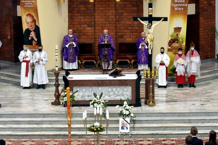 Pogrzeb Kazimierza Stachonia, wieloletniego kościelnego w Świdnicy