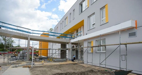 Białołęka. We wrześniu otwarcie nowej szkoły podstawowej 