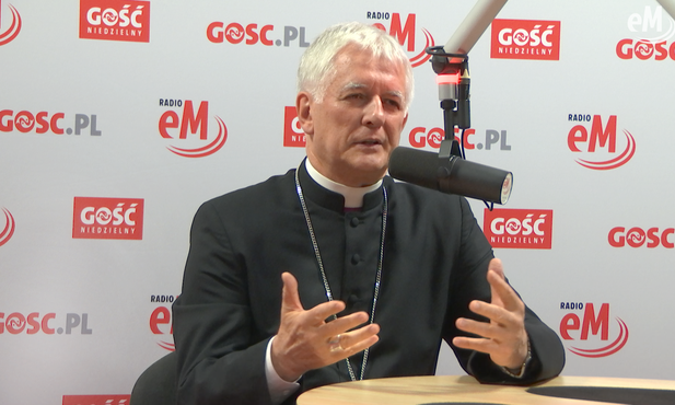 Bp Marek Szkudło: Modlitwa o ustanie pandemii niech nadal trwa