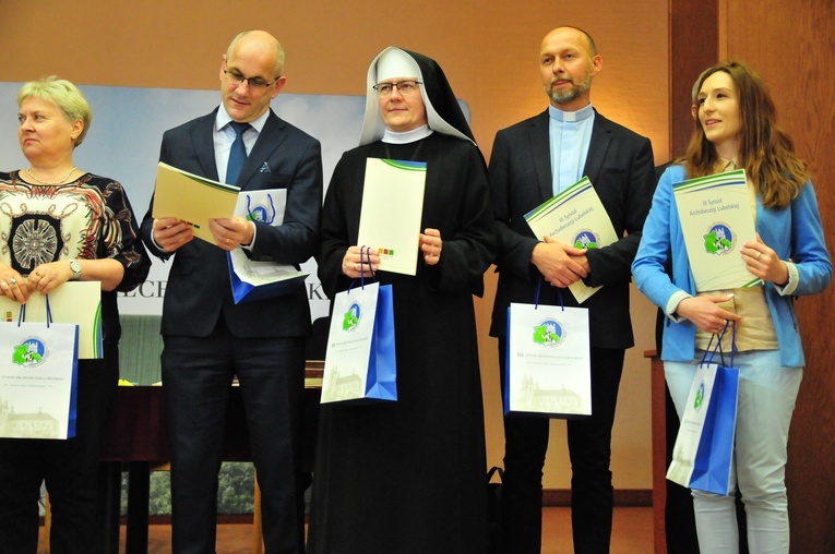 Nominacje dla członków komisji synodalnych