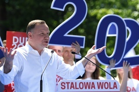 Duda: Bon turystyczny - 500 zł na każde dziecko może już w te wakacje