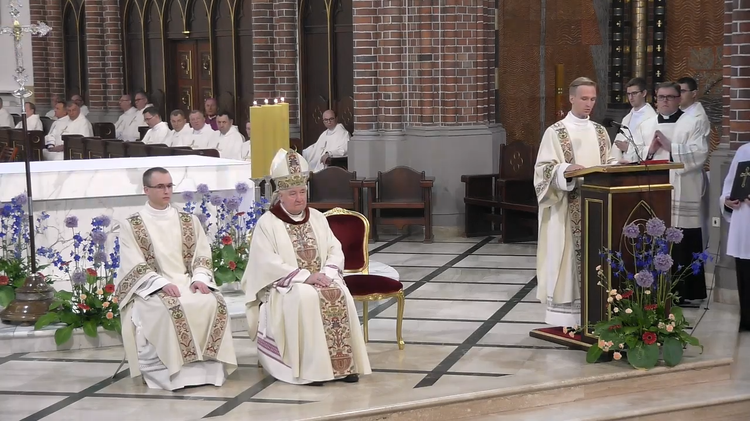 Nowi kapłani diecezji warszawsko-praskiej [GALERIA]