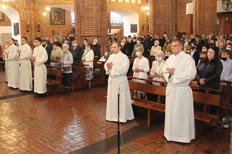 Święcenia diakonatu w Kołobrzegu cz. 1