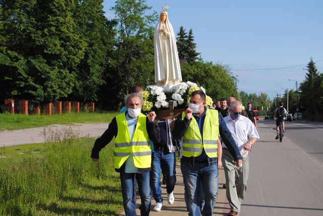 Męski Różaniec w Stalowej Woli