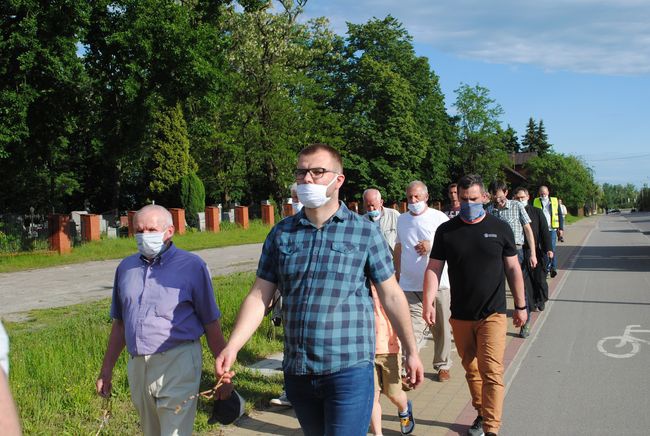 Męski Różaniec w Stalowej Woli