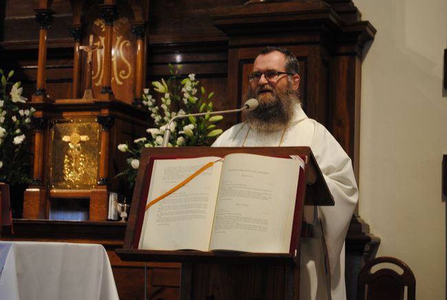 Męski Różaniec w Stalowej Woli