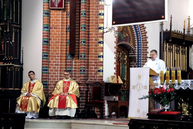 Msza św. i adoracja Najświętszego Sakramentu w intencji maturzystów