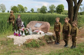 Stare Moczydła. 77. rocznica zamordowania rodziny Gajurów.