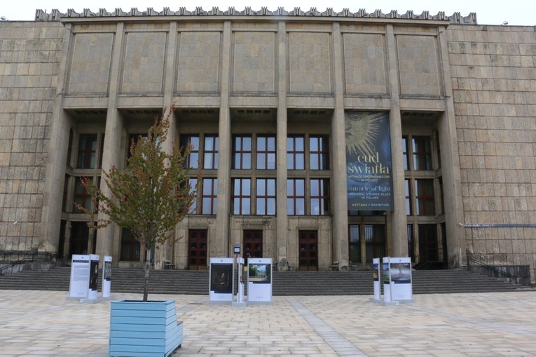 Kraków. Gmach Główny Muzeum Narodowego ponownie zamknięty