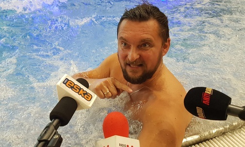 Katowice. Pływalnia w dzielnicy Brynów otwarta [ZDJĘCIA]