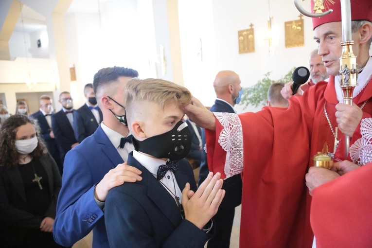 Bierzmowanie w Królowej Górnej