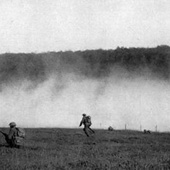 105 lat temu pod Bolimowem niemieccy żołnierze zamiast atakować zaczęli ratować wrogów