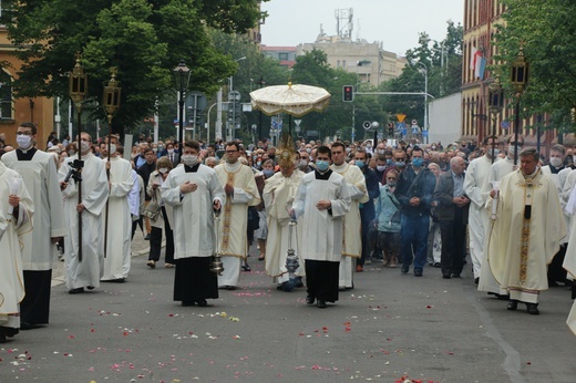 Boże Ciało 2020 w katedrze wrocławskiej 