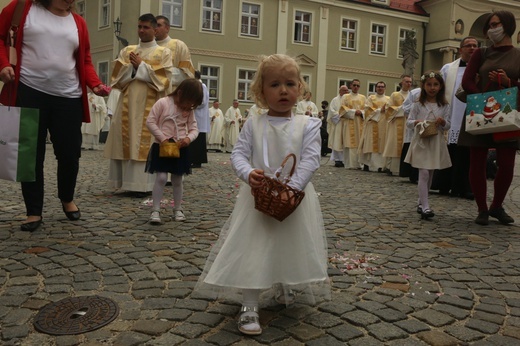 Boże Ciało 2020 w katedrze wrocławskiej 