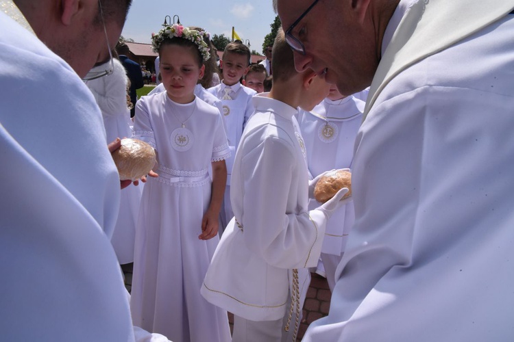 Boże Ciało i I Komunia w Szczepanowie 