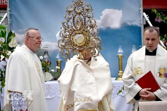 Boże Ciało z trzema biskupami w Świdnicy