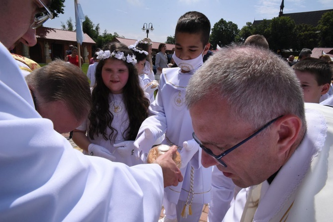 Boże Ciało i I Komunia w Szczepanowie 