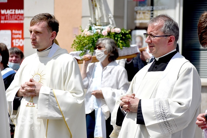 Boże Ciało z trzema biskupami w Świdnicy