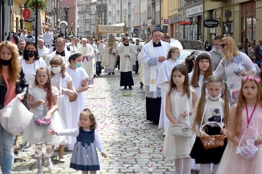 Boże Ciało z trzema biskupami w Świdnicy