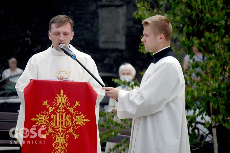 Boże Ciało z trzema biskupami w Świdnicy