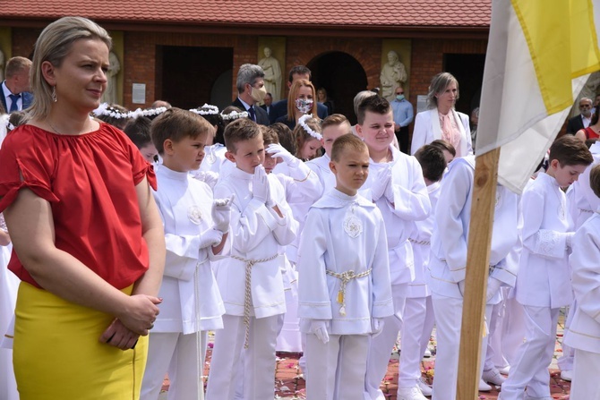 Boże Ciało i I Komunia w Szczepanowie 