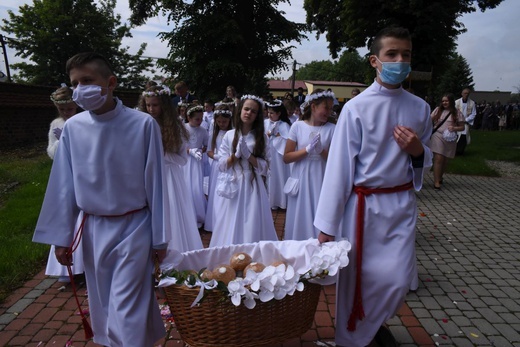 Boże Ciało i I Komunia w Szczepanowie 