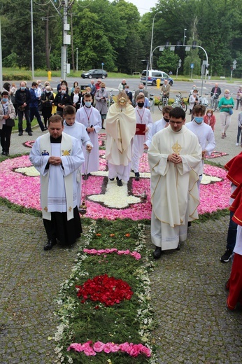 Boże Ciało w parafii św. Jadwigi na wrocławskim Kozanowie