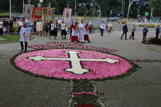 Boże Ciało w parafii św. Jadwigi na wrocławskim Kozanowie
